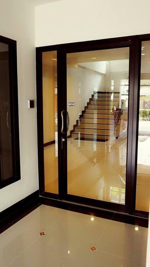 B Space Residence Nong Prue Exterior foto